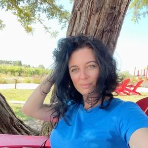 Meet your Posher, Milana